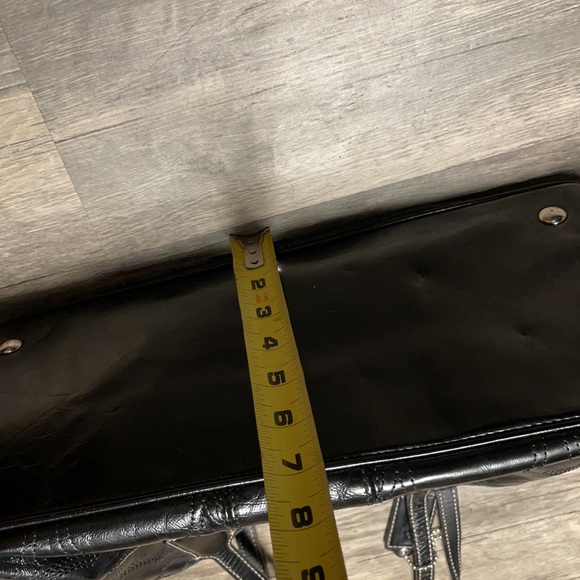 Coach Signature Stitched Patent Leather Logo Bag - Picture 15 of 17